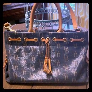 Dooney and Bourke hand bag